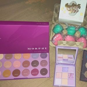 Makeup bundle